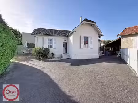 location maison 4 pièces 94 m² à billere (64140)  1 200 €