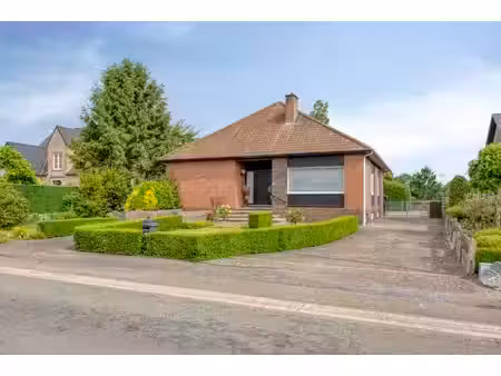 huis te koop in oudsbergen met 3 slaapkamers
