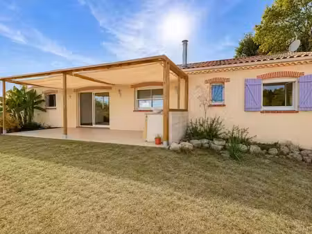 location maison 5 pièces 136 m² à saint-gauzens (81390)  1 100 €