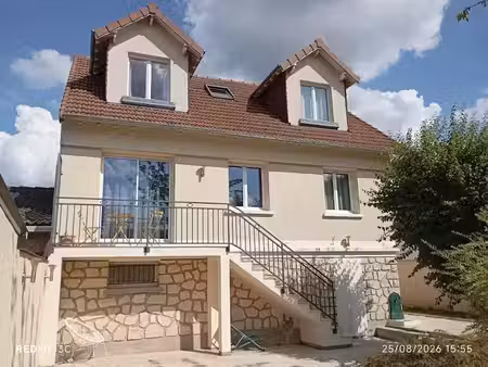 location meublée maison 5 pièces 110.69 m² à torcy (77200)  2 080 €