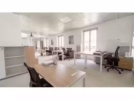 location locaux professionnels 94 m² à paris 9ème (75009)  4 693 €