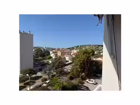 t4 traversant sécurisé  garage fermé - rare à toulon