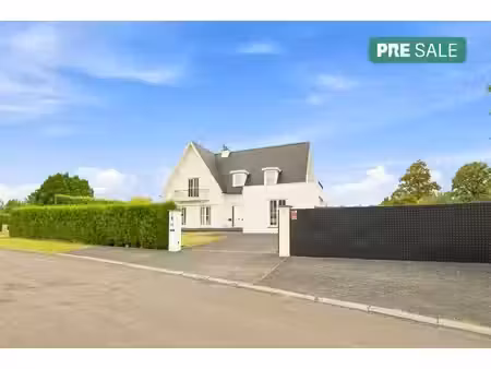 huis te koop in hasselt met 4 slaapkamers