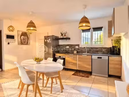 vente maison 4 pièces 84 m² à carpentras (84200)  261 000 €