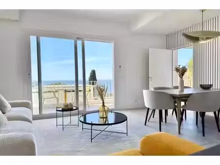 cap de nice - magnifique appartement 3 pièces mesurant 58 m2  avec terrasse de 15 m2 sud .
