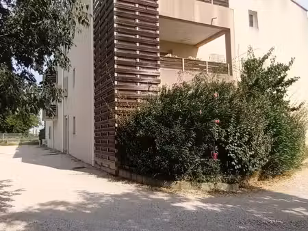appartement à monteux (84170)