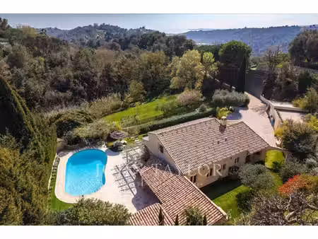 villa rénovée avec piscine  studio indépendant et vue dégagée - la gaude