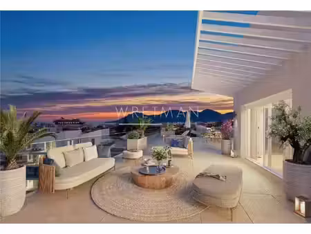penthouse neuf 5 pièces avec vastes terrasses  piscine et vue mer – cannes montfleury
