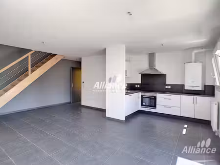 bavans t3 duplex avec 2 terrasses