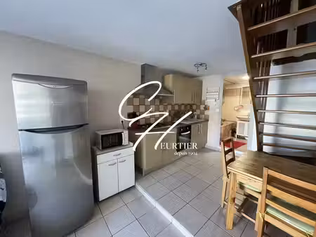 location maison 2 pièces 53m2 chirens 38850 - 720 € - surface privée