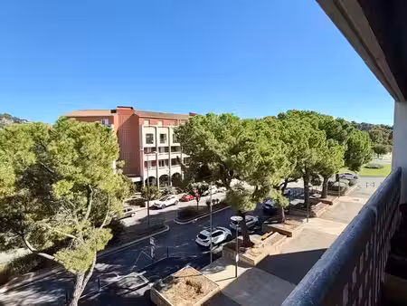 location appartement 4 pièces 88m2 plan-de-cuques 13380 - 1550 € - surface privée