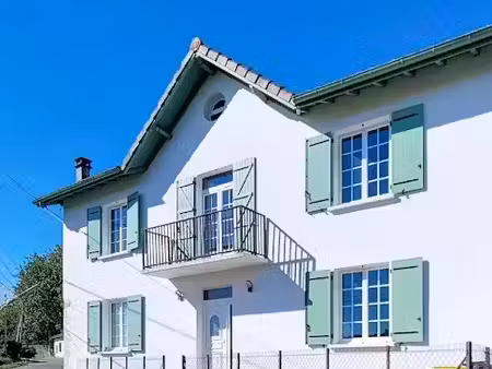 vente maison 8 pièces 353 m² à escos (64270)  331 000 €