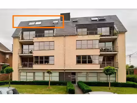 ruim éénslaapkamer appartement met garagebox!