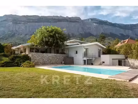 maison d'architecte biviers  grand terrain au calme