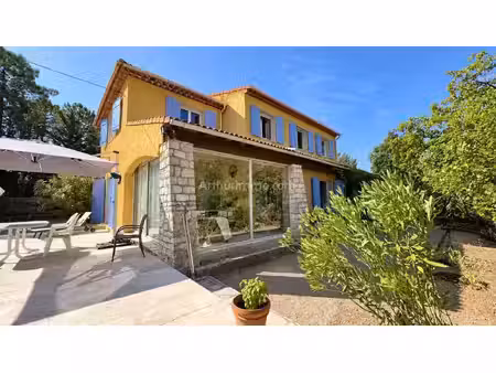 vente maison 6 pièces 218 m2 à vidauban