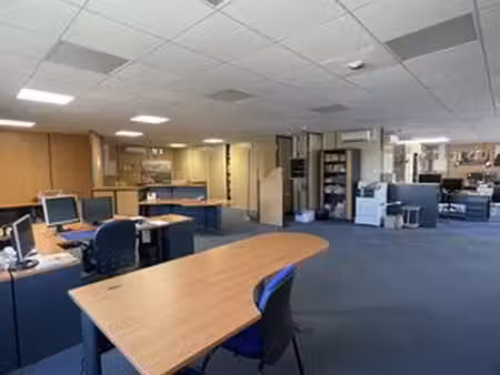bureau prestigieux de 227 m2 en location - valence  france