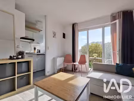 appartement à montreuil (93100)