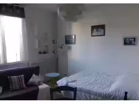 location appartement 1 pièce 28 m² à canéjan (33610)