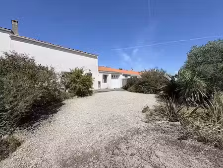 vente ferme 4 pièces 105 m² à la guérinière (85680)  362 250 €