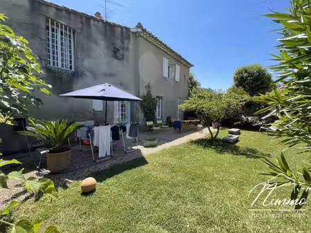 maison domaine orangerie chateau lacoste