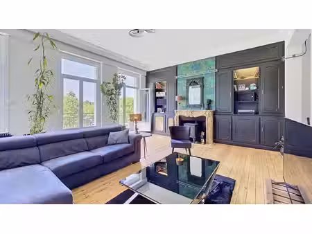 maison bourgeoise entièrement rénovée  avec garage et cour am