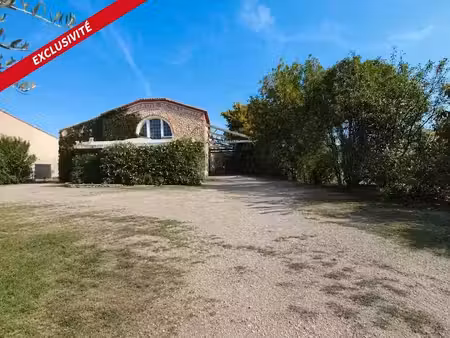 vente locaux professionnels 6 pièces 1100 m² à castelnaudary (11400)  235 000 €