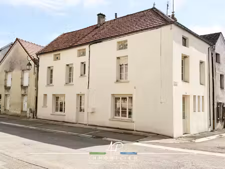maison de caractère entièrement rénovée au coeur de til chat