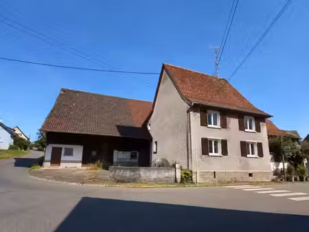 wolschwiller – maison de caractère 133 m² – grandes dépendances – terrain 767 m² – proche.