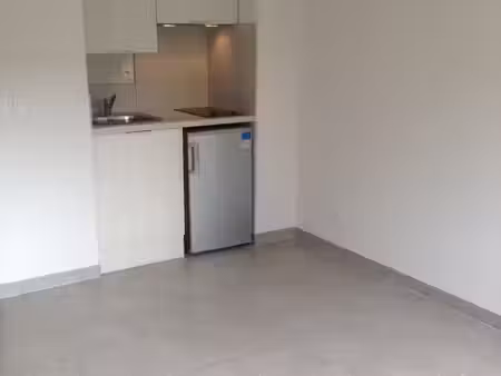 location appartement 1 pièce 18m² marseille 9ème