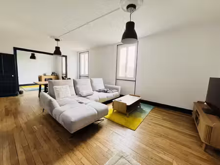 bel appartement f3 bis en hyper centre