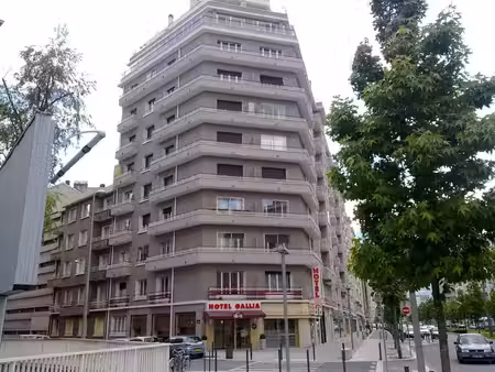 location appartement 2 pièces 49 m² à grenoble (38000)