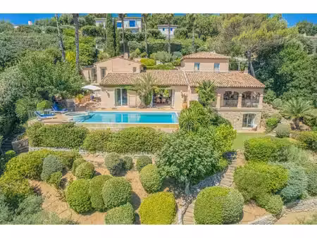 grimaud – villa coup de cœur entre terre et mer