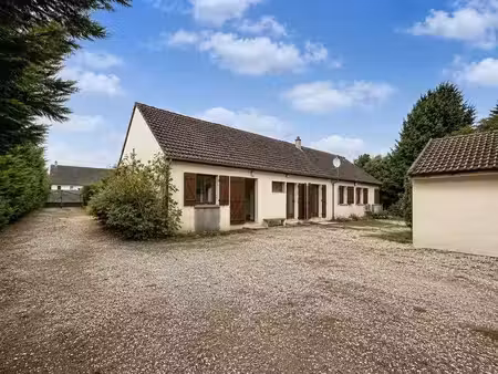 vente maison 6 pièces 134 m² à saint-amand-montrond (18200)  129 000 €