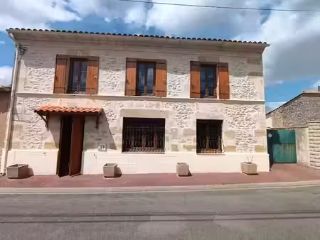 vente maison 5 pièces 133 m² à saint-genès-de-blaye (33390)  161 500 €