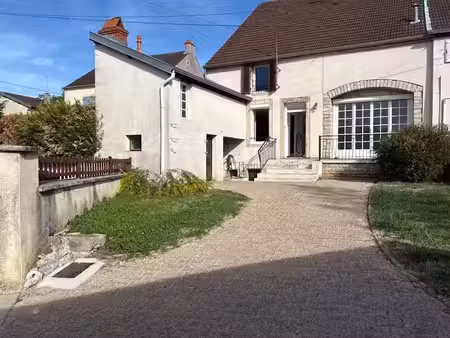 vente maison 5 pièces 126 m² à monnieres (39100)  215 000 €