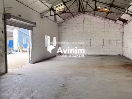 location entrepôt la courneuve 93120 217m²