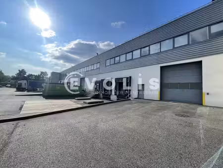 location entrepôt lieusaint 77127 5479m²