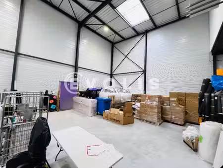 location local d’activités vaires sur marne 77360 401m²