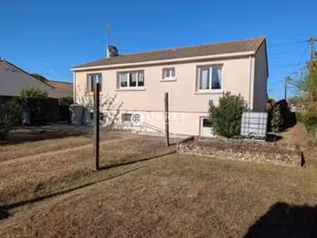 vente maison à montaigu (85600) : à vendre / 84m² montaigu
