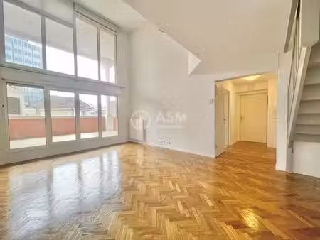appartement de luxe en location à courbevoie  île-de-france