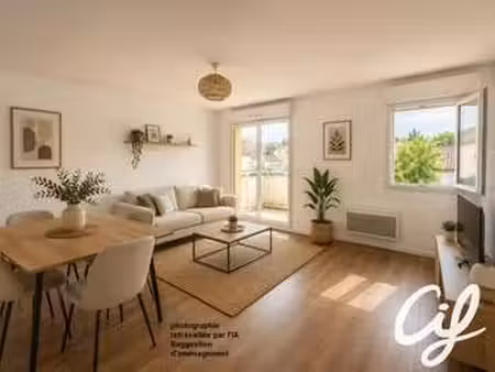 vente appartement 3 pièces à la roche-sur-yon centre ville (85000) : à vendre 3 pièces / 7