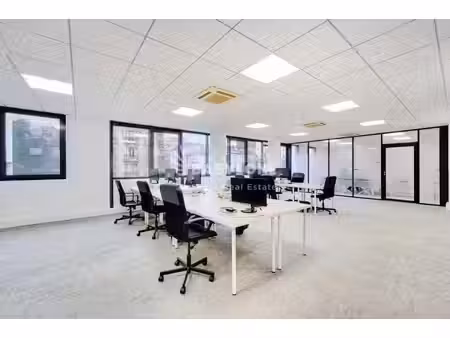location bureaux levallois perret 92300 221m²