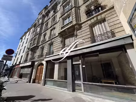 location commerce paris 75011 91m²