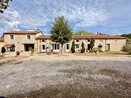 magnifique maison de caractère avec vastes jardins et vues exceptionnelles près de...