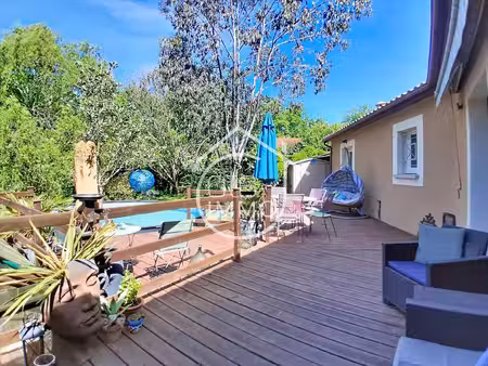 margueron : ravissante villa de plain-pied 108 m² sur beau parc arboré de 3000 m²...