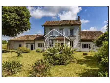 saint avit saint nazaire: maison 8 pièces avec garage et dépendance sur une parcelle de...