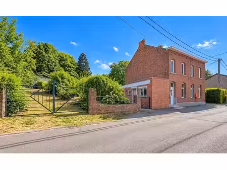 jolie maison avec garage et terrain en zone dhabitat