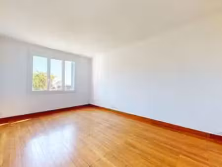 location appartement 3 pièces à nantes (44000) : à louer 3 pièces / 73m² nantes