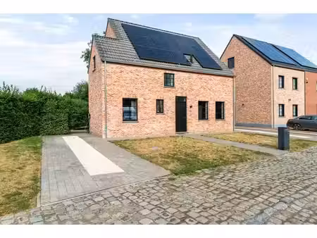 energiezuinige woning met 3 slpkrs en bureau te berlaar