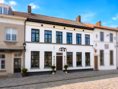 charmante maison de commerce historique avec logement et ...